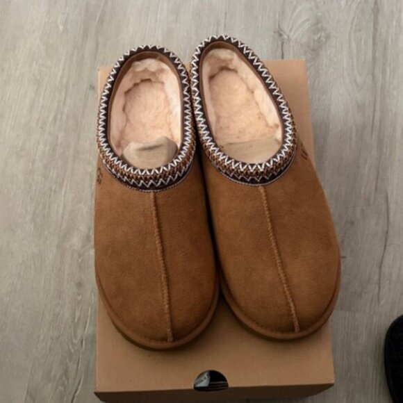 UGG Australia Tasman Chestnut Suede Slipper - Picture 2 of 3